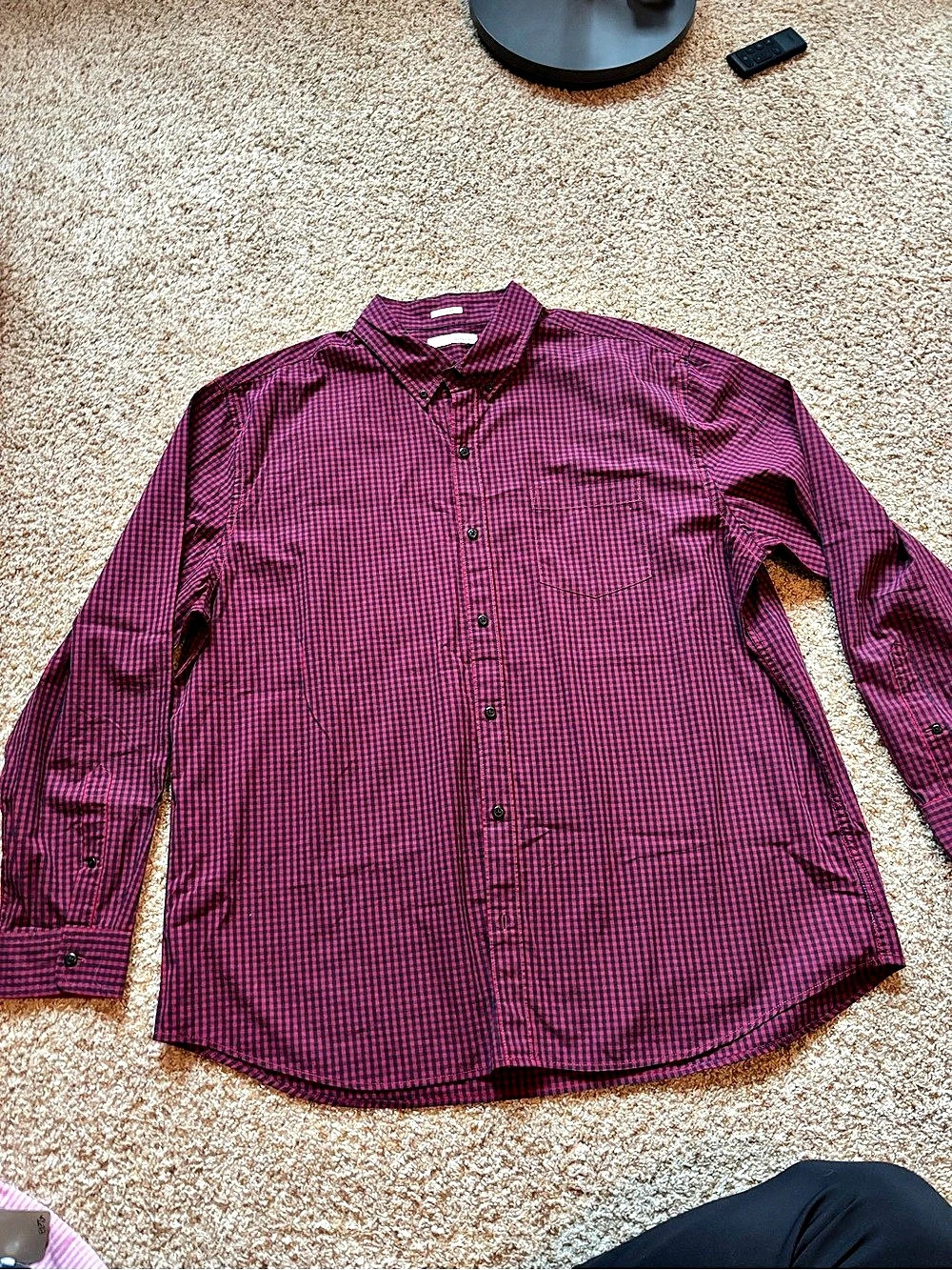 Hawker Rye Gingham Button Down in Red & Navy Like New